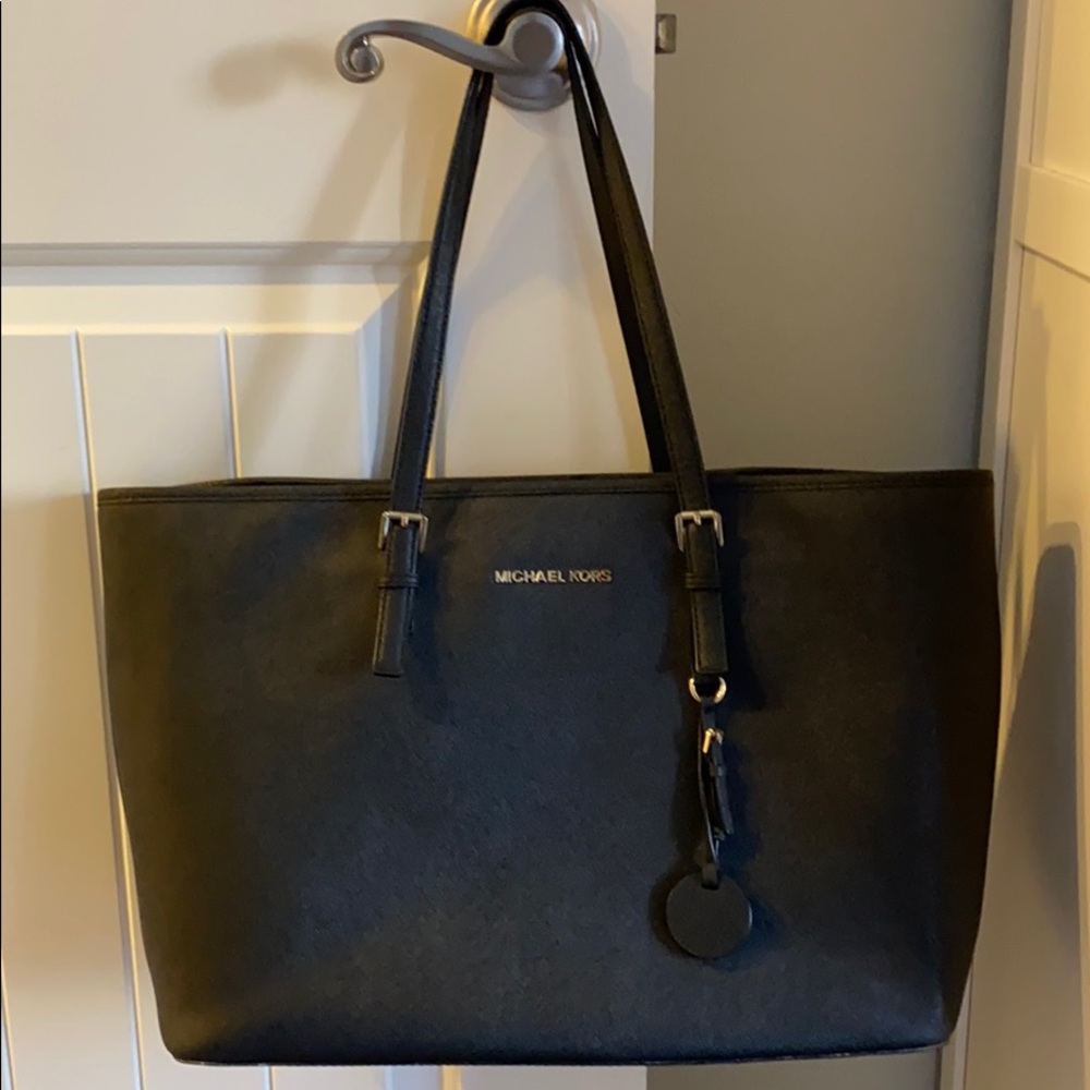 Jet Set Travel Medium Top-Zip Tote Bag